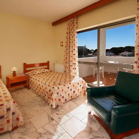 Ξενοδοχείο με διαμερίσματα Algarve Gardens Αλμπουφέιρα